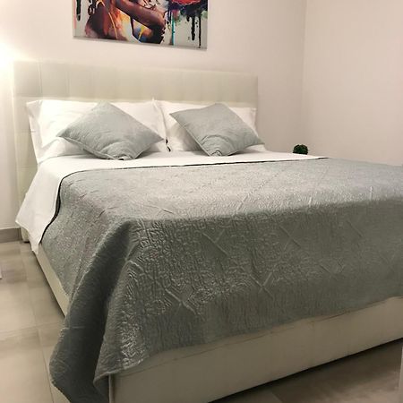 Loft Sirmione Apartment ภายนอก รูปภาพ