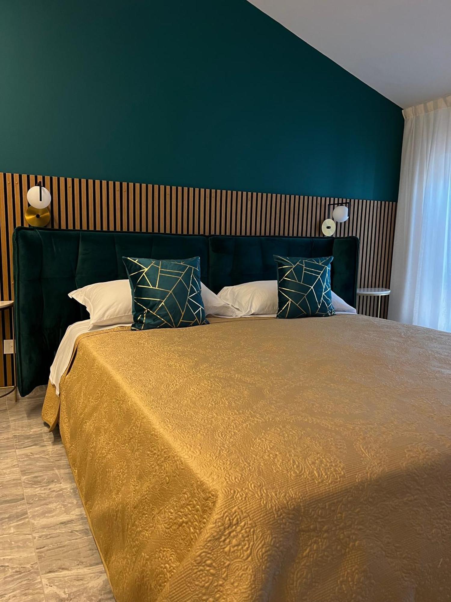 Loft Sirmione Apartment ภายนอก รูปภาพ