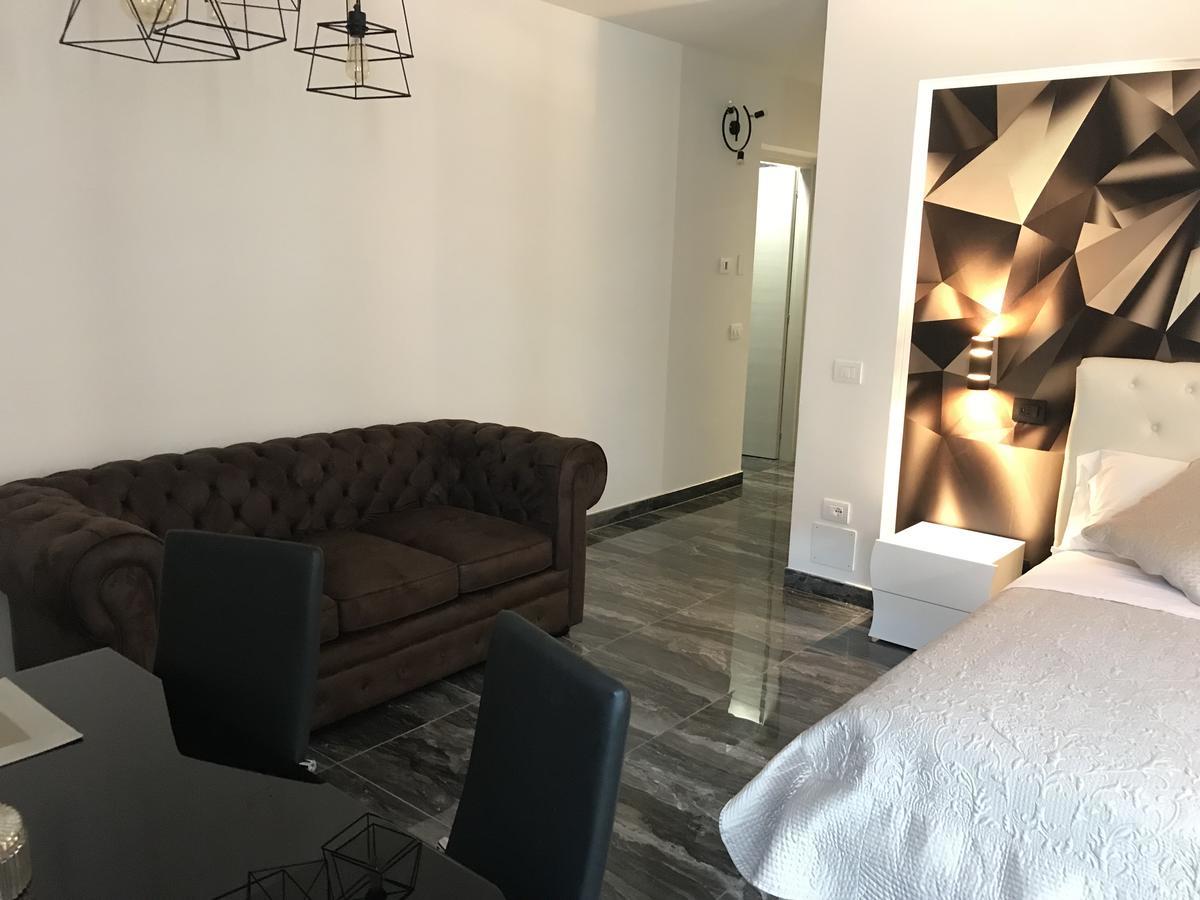 Loft Sirmione Apartment ภายนอก รูปภาพ